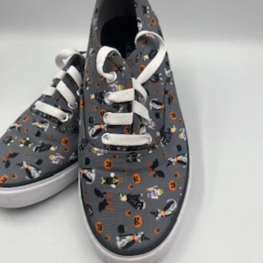 Isaac Mizrahi Puppy Dogs In Halloween Costume Sneakers‎ Women’s Size 8 shoes